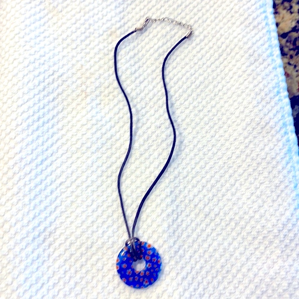 Leather necklace with glass pendant